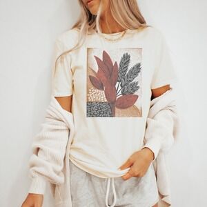 Botanical Line Art Graphic Tee Red Flower Nature Design